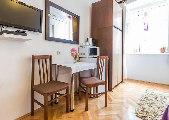 Mila Room In Old Town Centre
