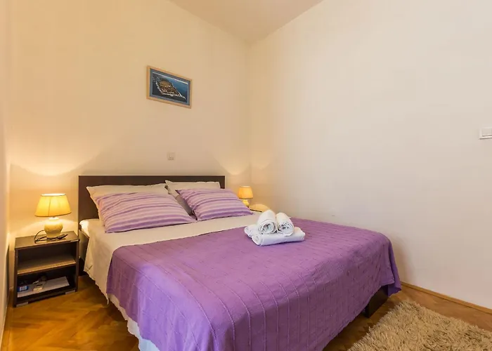 Mila Room In Old Town Centre